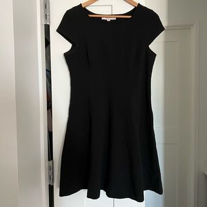 Womens dress 
Brand: Ann Taylor Loft 
Color: Black 
Size: 10 Petite